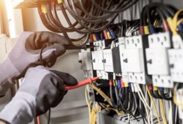 Licensed Electrician vs DIY: Why It Matters in Singapore